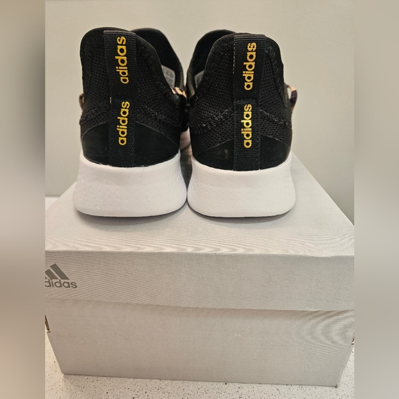 Women's adidas shoes - Picture 6 of 7